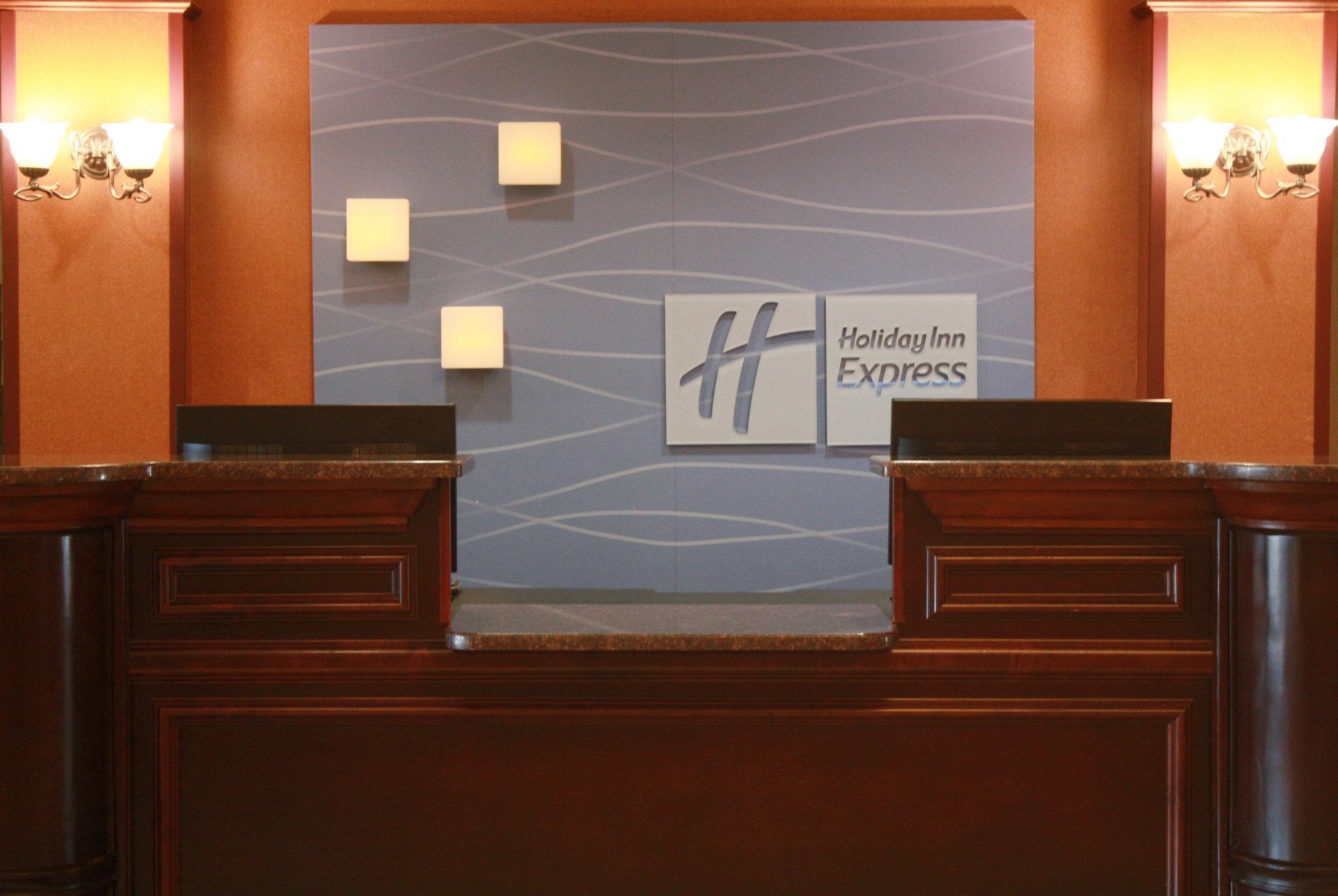Holiday Inn Express - Spring Hill By Ihg Dış mekan fotoğraf