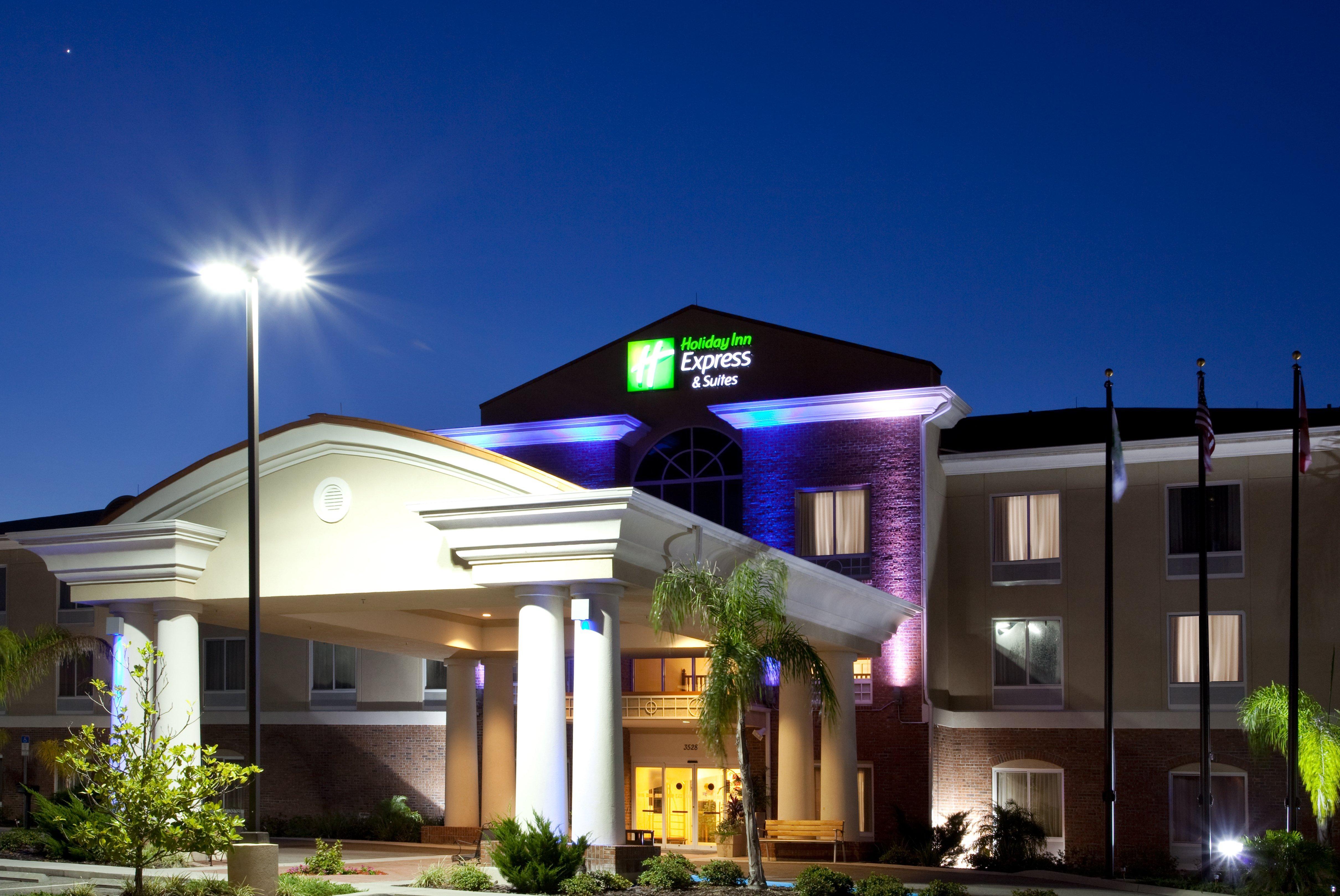 Holiday Inn Express - Spring Hill By Ihg Dış mekan fotoğraf