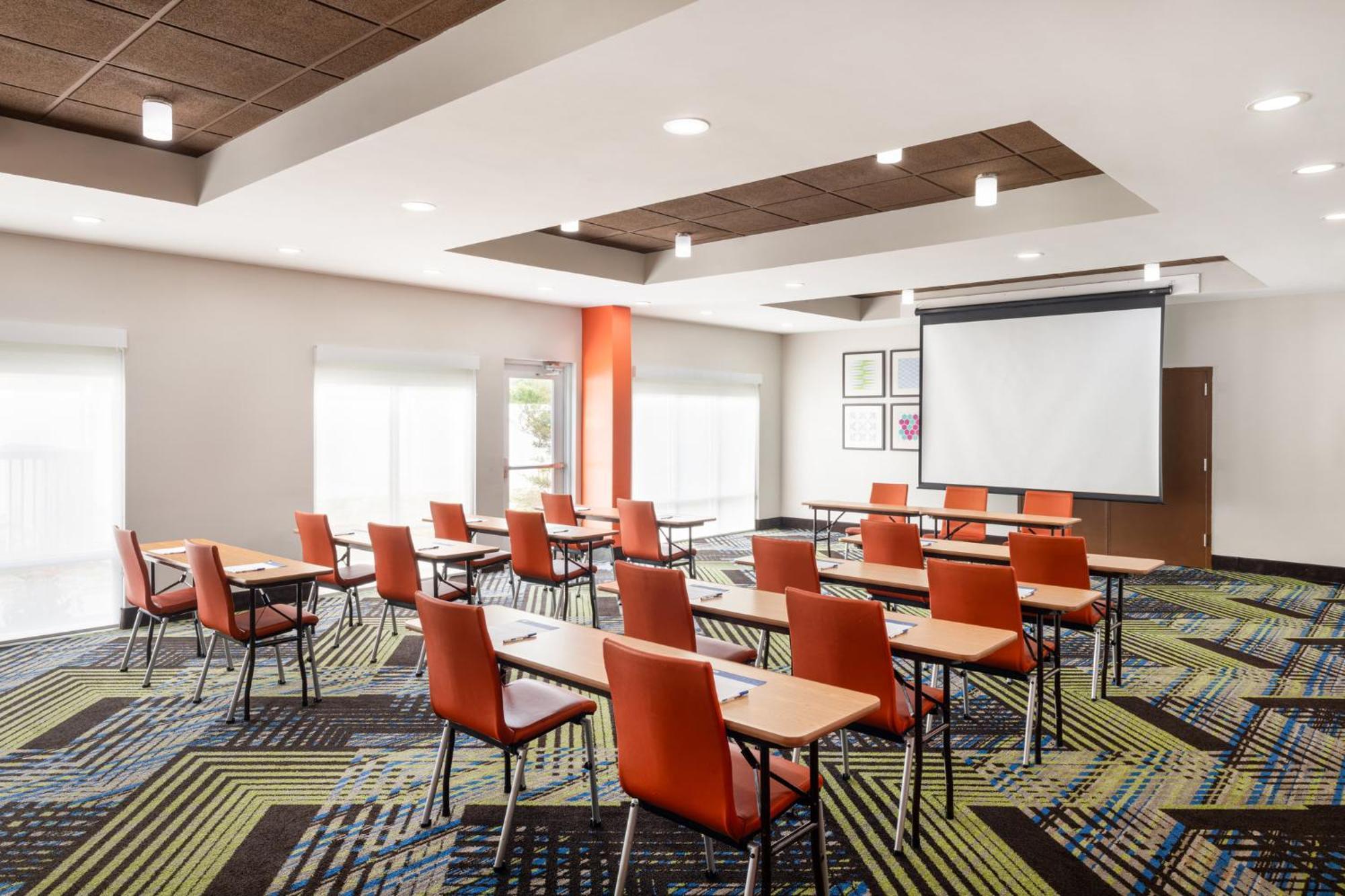 Holiday Inn Express - Spring Hill By Ihg Dış mekan fotoğraf