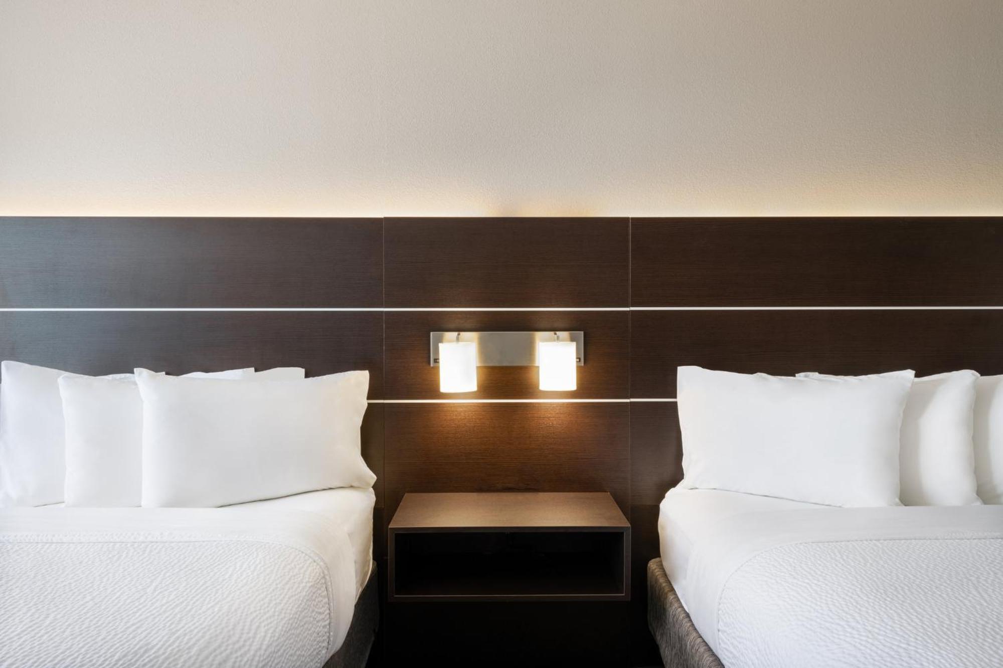 Holiday Inn Express - Spring Hill By Ihg Dış mekan fotoğraf